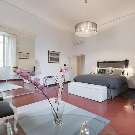 Old Bridge: Historical And Chic Apartment Florenz Exterior foto